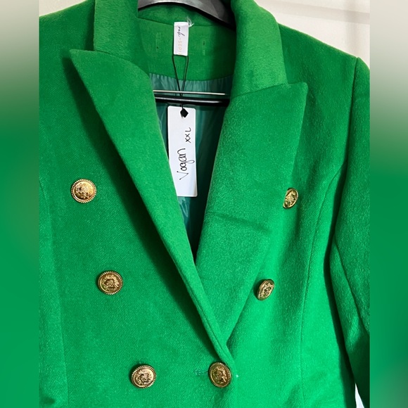 Winter is Upon us! Make me and Offer! Green with Envy - Perfect for the Holidays - Picture 5 of 7